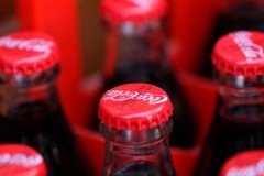 Coca-Cola ขจัดสนิมและวิธีการใช้อย่างถูกต้อง?