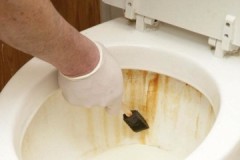 Plus blanc que blanc, ou comment éliminer le calcaire dans les toilettes à la maison