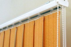 Step-by-step instructions on how to properly remove vertical blinds for washing