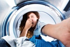 After washing, the laundry smells unpleasant: why is this happening and how to deal with it?