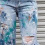 Trucs et astuces pour enlever la peinture émail des vêtements à la maison